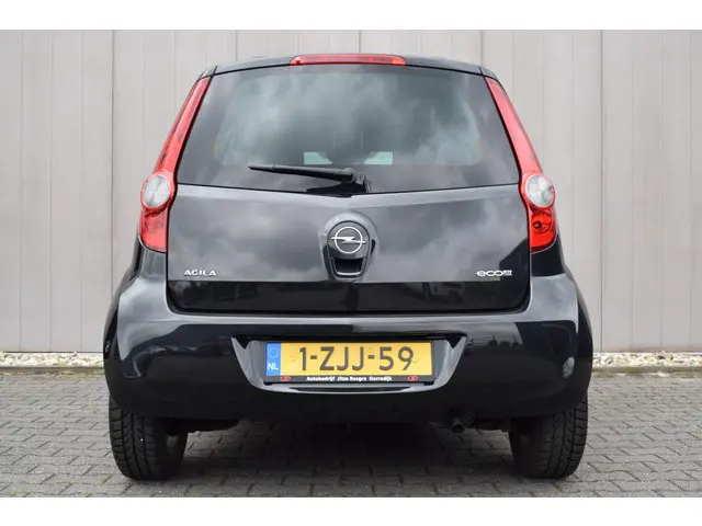 Opel Agila 1.0 Berlin 2015 Benzine 14