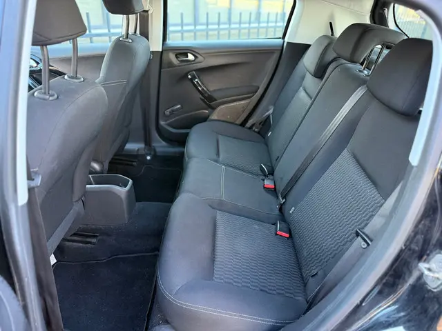 Peugeot 208 1.2 PureTech Active | N APK 2016 Benzine 13