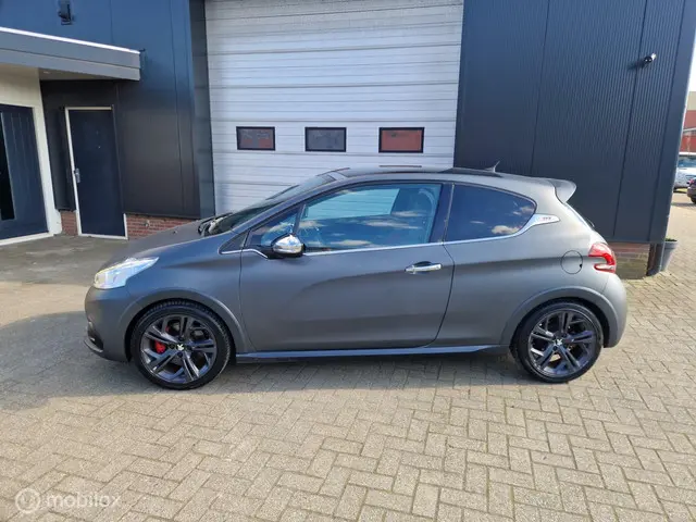 Peugeot 208 1.6 e-THP GTi 2017 Benzine 2