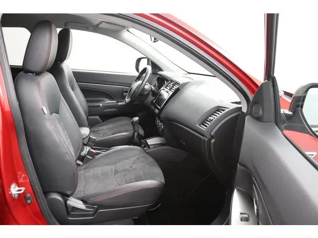 Mitsubishi ASX 1.6 Cleartec Connect Pro+ 2018 Benzine 31