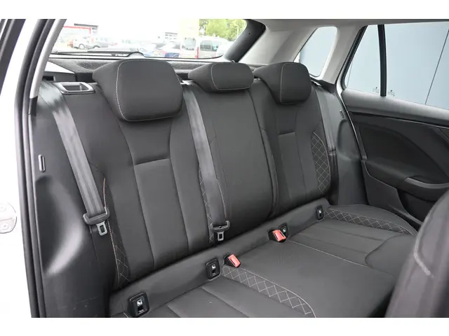 Škoda Kamiq 1.0 TSI Ambition 2021 Benzine 20
