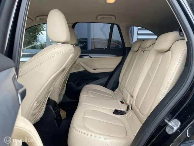 BMW X1 sDrive20i High Executive 2017 Benzine 20