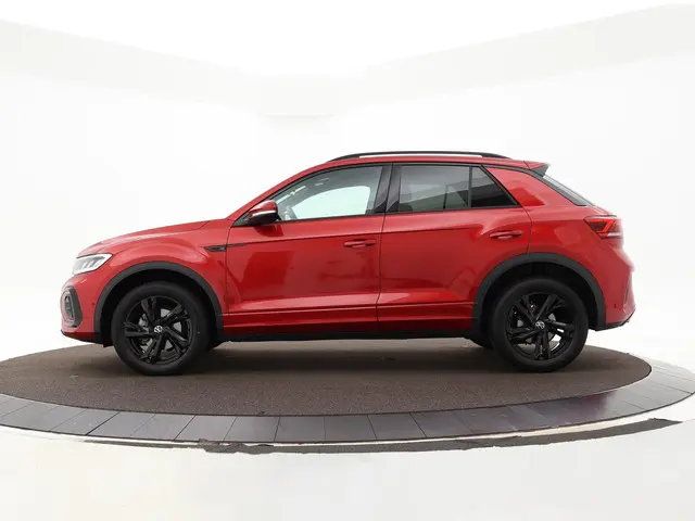 Volkswagen T-Roc 1.5 Tsi 150pk DSG R-Line 2024 Benzine 12