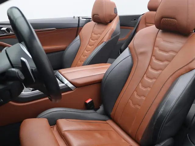 BMW 8 Serie Cabrio 840i 2021 Benzine 10