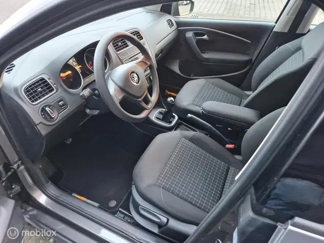 Volkswagen Polo 1.2 TSI Comfortline 2017 Benzine 15