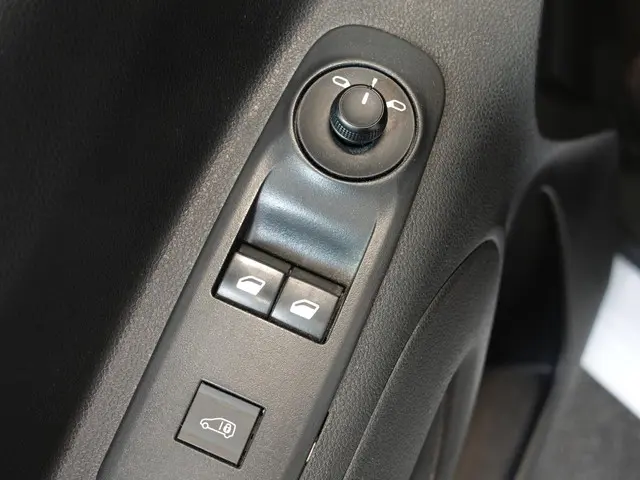 Opel Combo 102pk L1H1 2023 Diesel 10