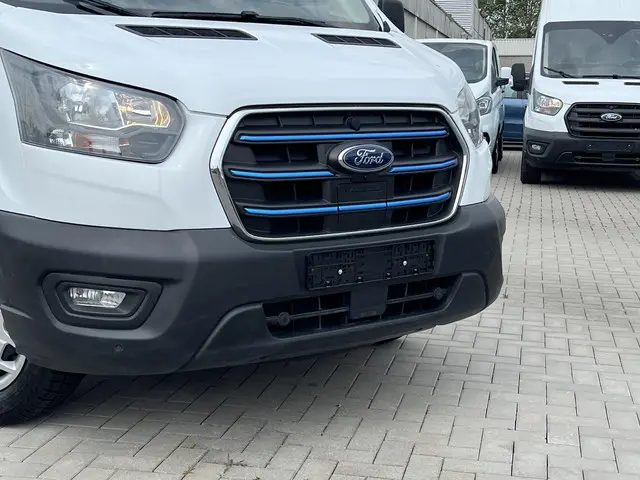 Ford E-Transit 2
