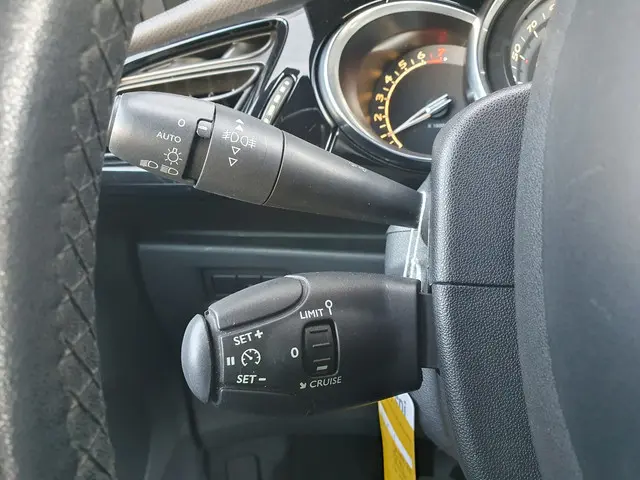 Citroën DS3 1.2 VTi So Chic 2014 Benzine 35