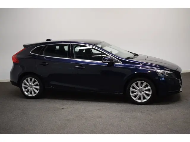 Volvo V40 2.0 T3 153pk Nordic+ 2016 Benzine 17