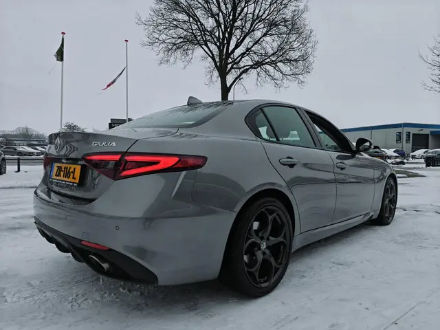 Alfa Romeo Giulia 2.0T Super Velocé Pack 2019 Benzine 5