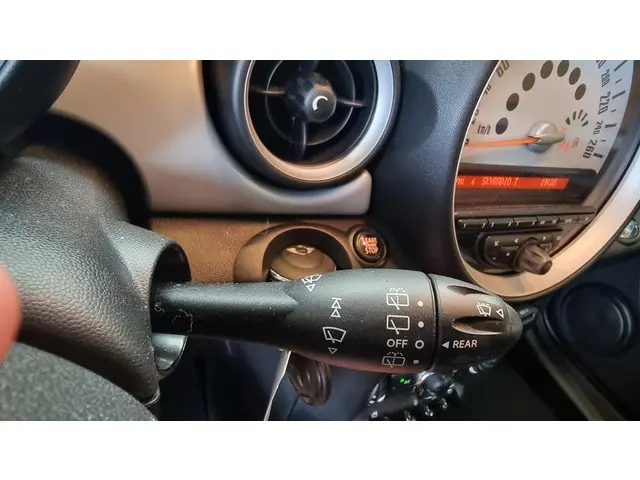 MINI One Mini 1.6 Salt 2014 Benzine 21