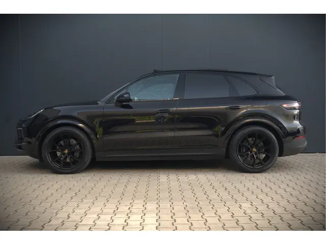 Porsche Cayenne 3.0 E-Hybrid 2018 Hybride Benzine 8