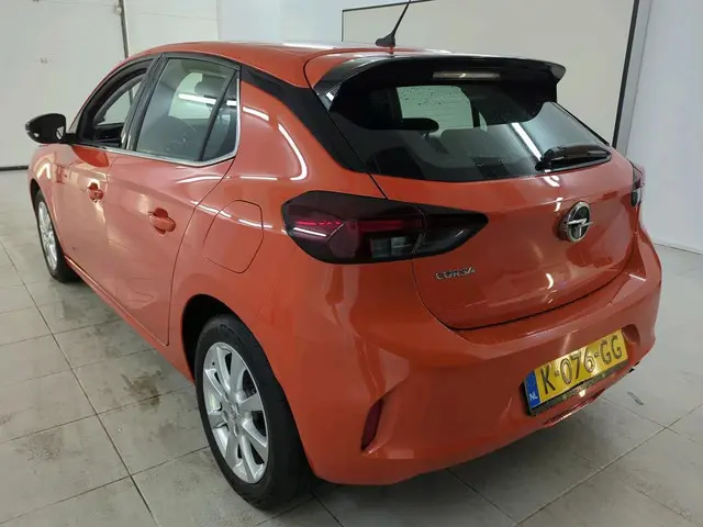 Opel Corsa 1.2 Elegance 2020 Benzine 2