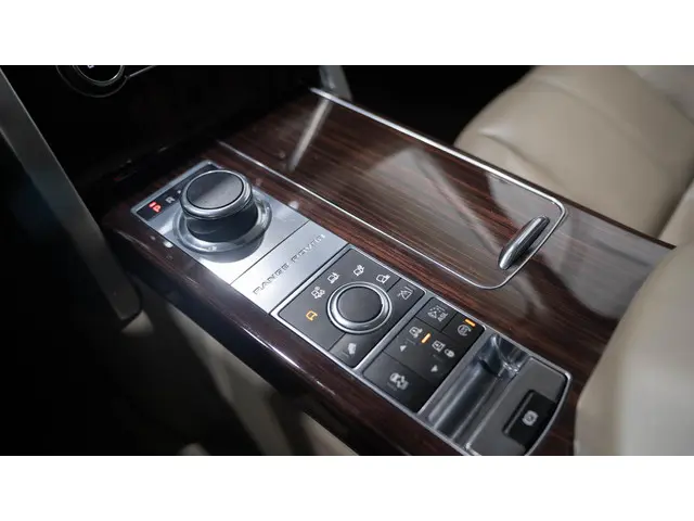 Land Rover Range Rover 3.0 TDV6 HSE 2013 Diesel 30