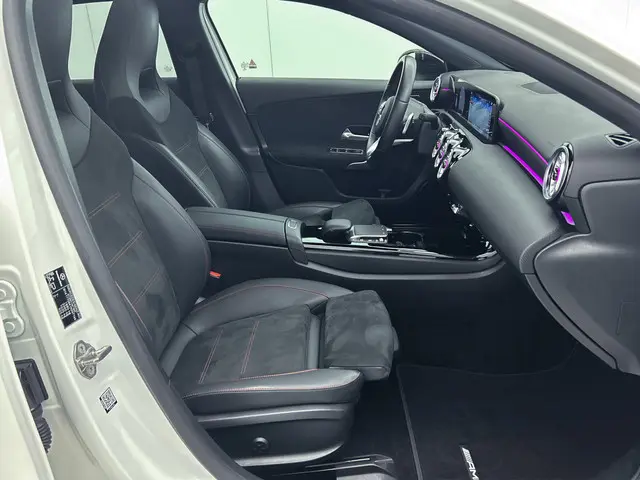 Mercedes-Benz A-Klasse 180 Premium Plus 2021 Benzine 30