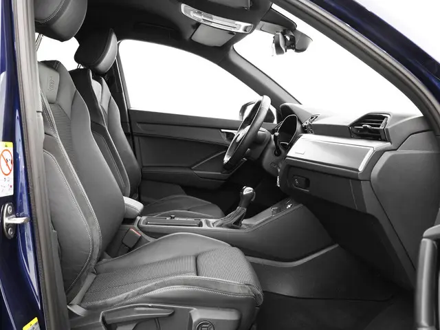 Audi Q3 35 TFSI 150pk S-tronic S edition 2022 Benzine 10