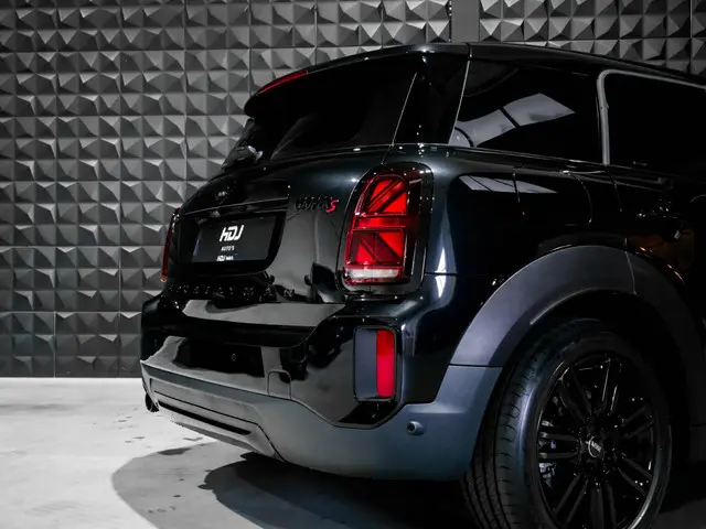 MINI Countryman 2.0 Cooper S E ALL4 2024 Hybride Benzine 6