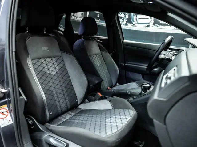 Volkswagen Polo 1.0 TSI R-Line Edition 2025 Benzine 24