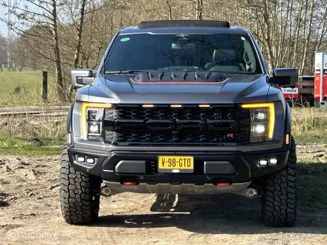 Ford F-150 USA Raptor R 2023 Benzine 11