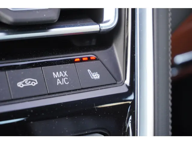 BMW 8 Serie 840i xDrive 2025 Benzine 13