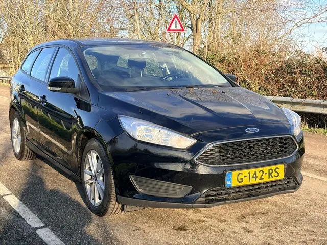 Ford Focus Wagon 1.0 Lease Edition 2017 Benzine 2