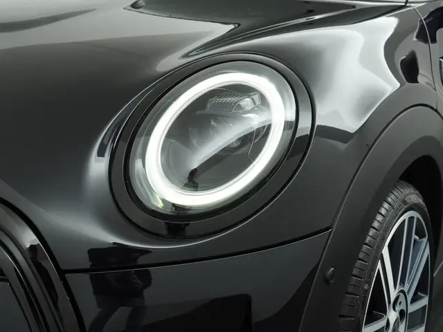 MINI Cooper Cabrio MINI Yours 2022 Benzine 28