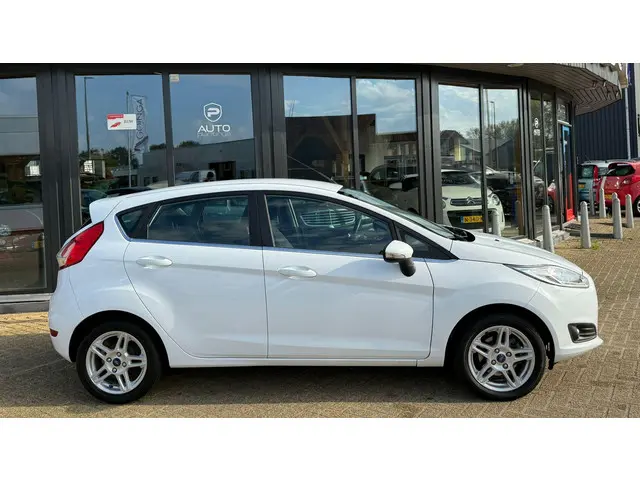 Ford Fiesta 1.0 Titanium 2015 Benzine 6