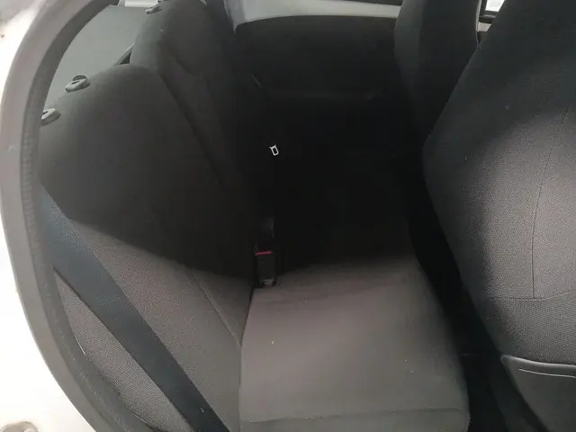 Peugeot 108 1.0 e-VTi Active Schadeauto!! 2016 Benzine 16