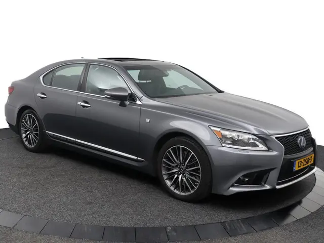Lexus LS 600h F Sport Line 2013 Hybride Benzine 13
