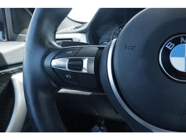 BMW 4 Serie Gran Coupé 418i High Executive 2021 Benzine 16