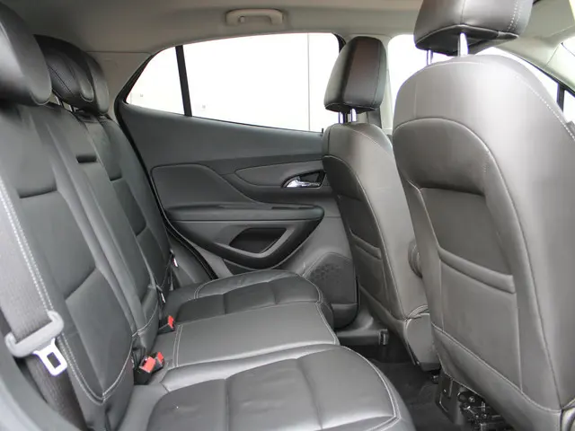 Opel Mokka 1.4 T Innovation 2017 Benzine 9