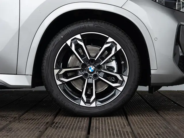 BMW X1 xDrive25e 2026 Hybride Benzine 6