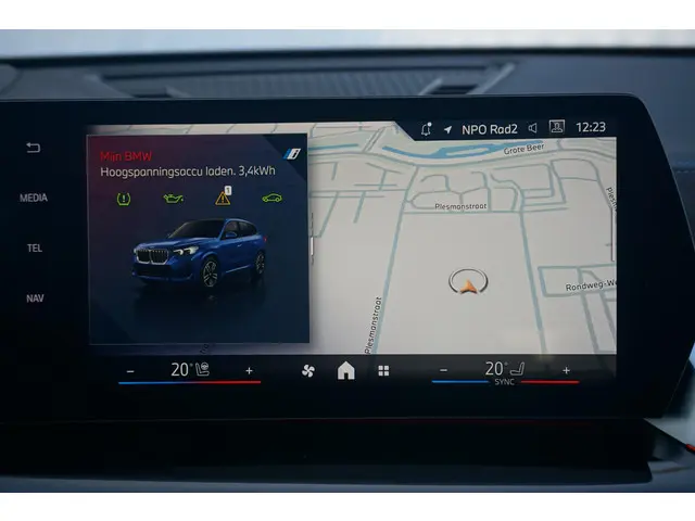 BMW X1 xDrive25e 2025 Hybride Benzine 24