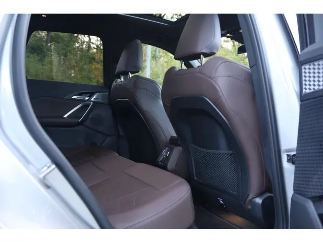 BMW X1 xDrive30e 2023 Hybride Benzine 20