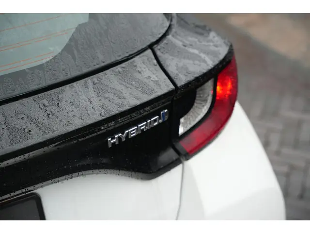 Toyota Yaris 1.5 Hybrid Comfort 2021 Hybride Benzine 31