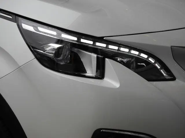 Peugeot 3008 GT-LINE 1.2 130PK 2018 Benzine 32
