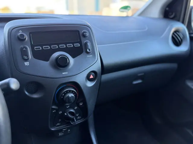 Toyota Aygo 1.0 VVT-I X-NOW 2017 Benzine 13