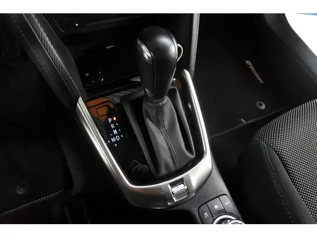 Mazda 2 1.5 90pk Automaat Sportsline 2019 Benzine 26