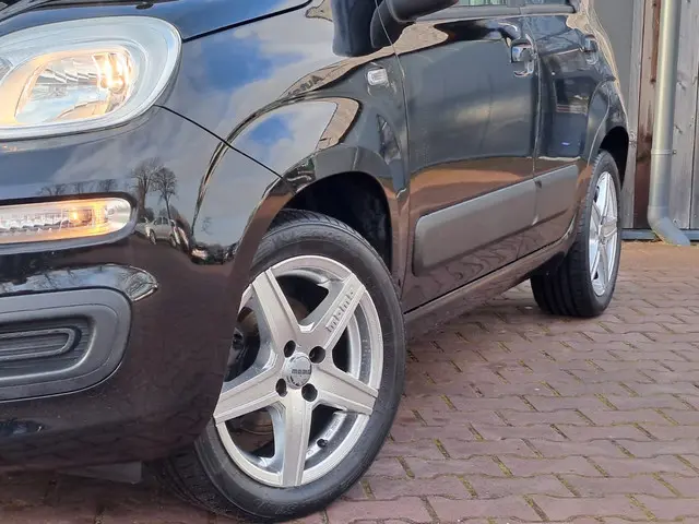 Fiat Panda 1.2 Edizione Cool 2015 Benzine 24