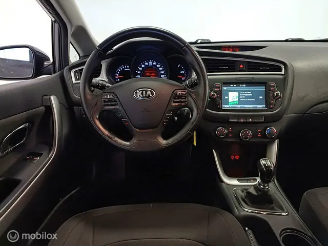 Kia cee'd 1.0 T-GDi Navigator 2016 Benzine 10
