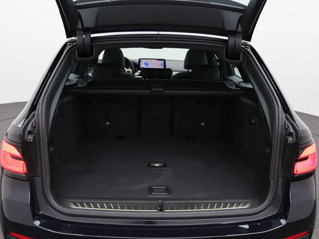 BMW 5 Serie Touring 530d xDrive 2023 Diesel 41