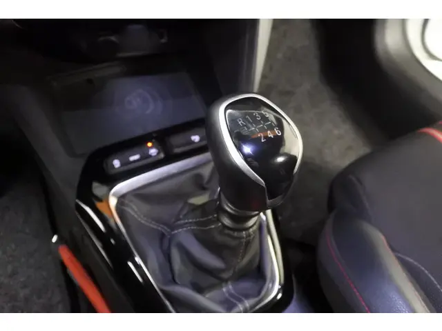 Opel Corsa 1.2 GS Line 2022 Benzine 31