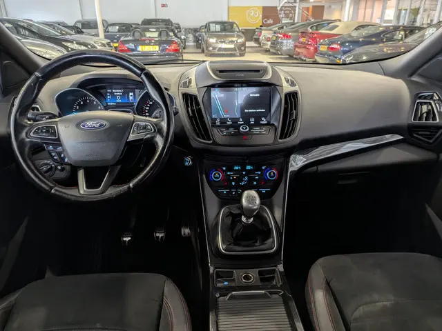 Ford Kuga 1.5 EcoBoost Vignale 2018 Benzine 11