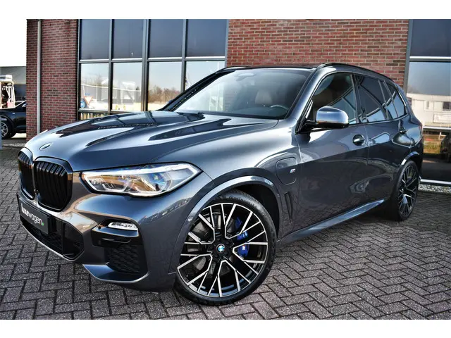 BMW X5 xDrive45e M-Sport 2021 Hybride Benzine 84