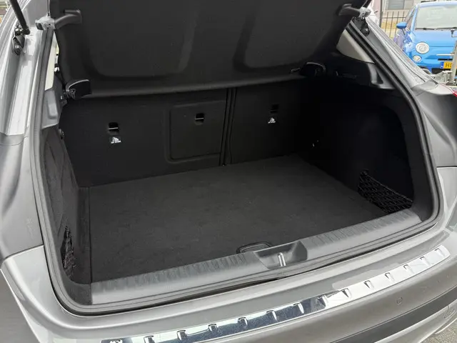 Mercedes-Benz GLA 180 2015 Benzine 15
