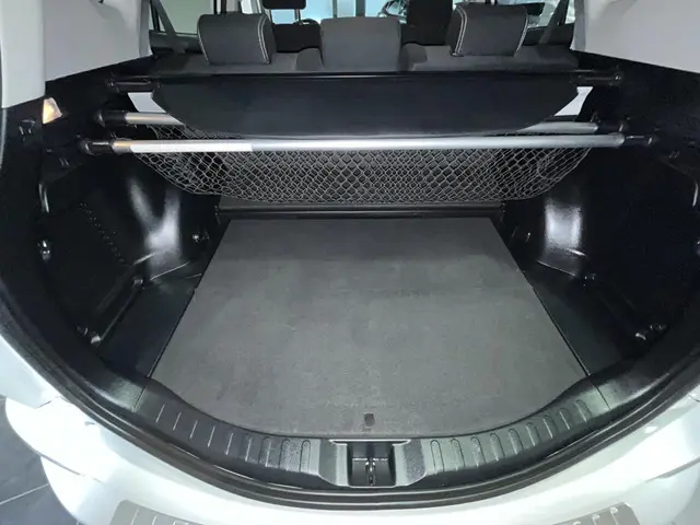 Toyota RAV4 2.5 Hybrid Style 2016 Hybride Benzine 13