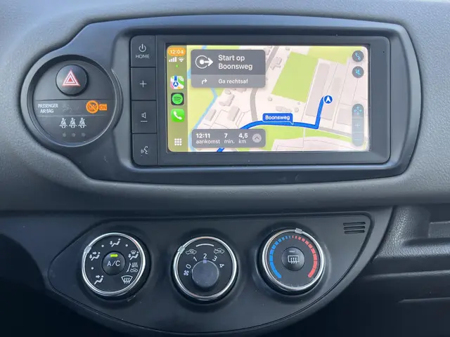 Toyota Yaris 1.0 VVT-i Connect 2019 Benzine 65