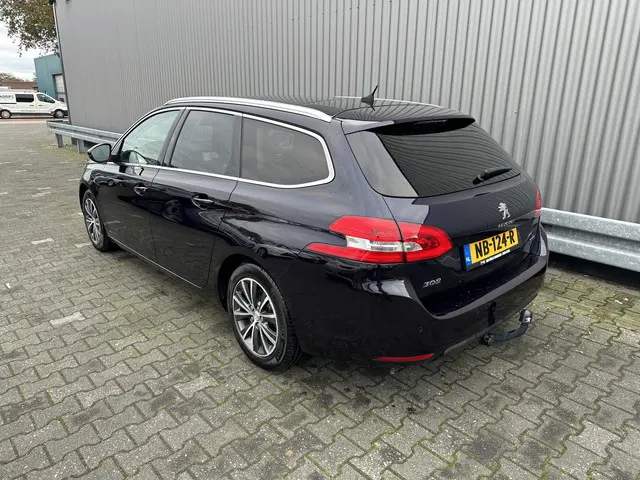 Peugeot 308 SW 1.2 PureTech Allure 2017 Benzine 29