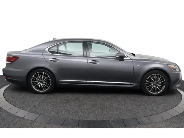Lexus LS 600h F Sport Line 2013 Hybride Benzine 37