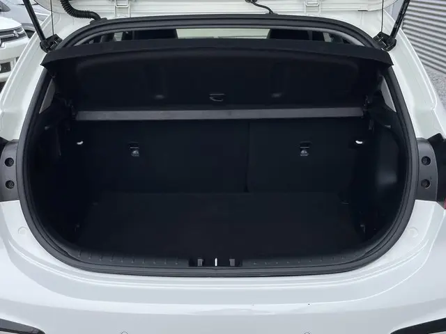 Kia Rio 1.0 T-GDi MHEV GT-Line 2023 Hybride Benzine 10